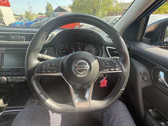 Nissan Qashqai 1.3 DiG-T Acenta Premium 5dr
