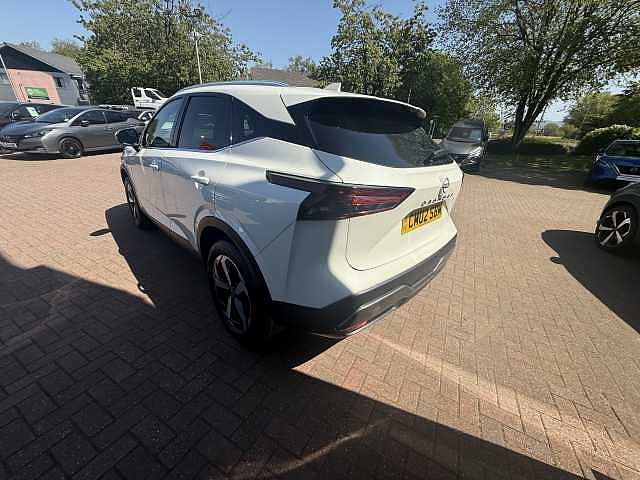 Nissan Qashqai 1.3 DiG-T MH N-Connecta 5dr