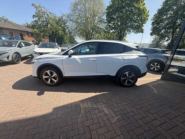 Nissan Qashqai 1.3 DiG-T MH N-Connecta 5dr
