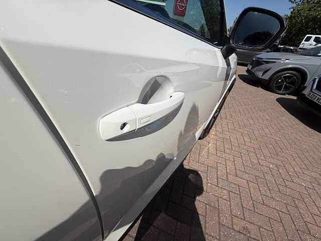 Nissan Qashqai 1.3 DiG-T MH N-Connecta 5dr