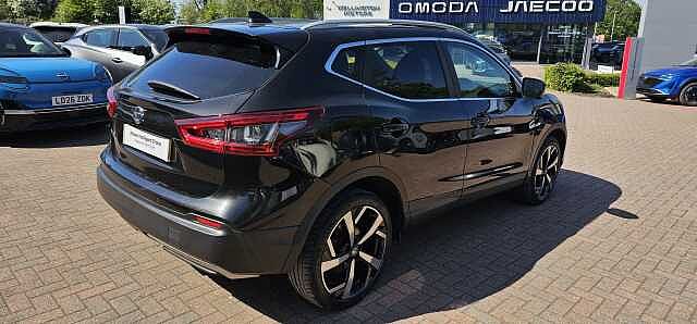 Nissan Qashqai 1.3 DiG-T Tekna 5dr