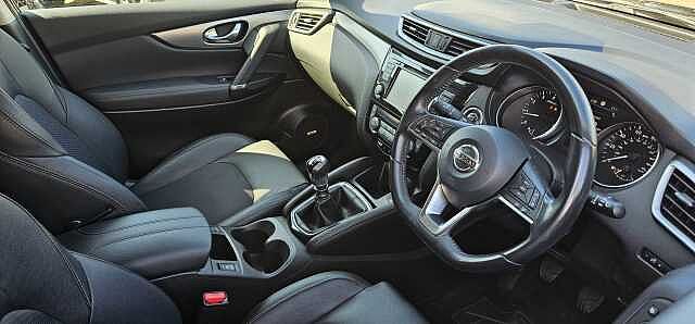 Nissan Qashqai 1.3 DiG-T Tekna 5dr