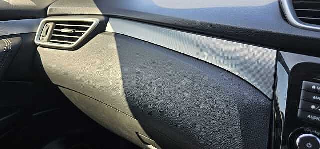 Nissan Qashqai 1.3 DiG-T Tekna 5dr