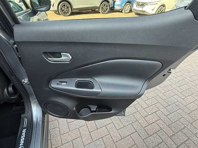 Nissan Juke 1.6 Hybrid Tekna 5dr Auto