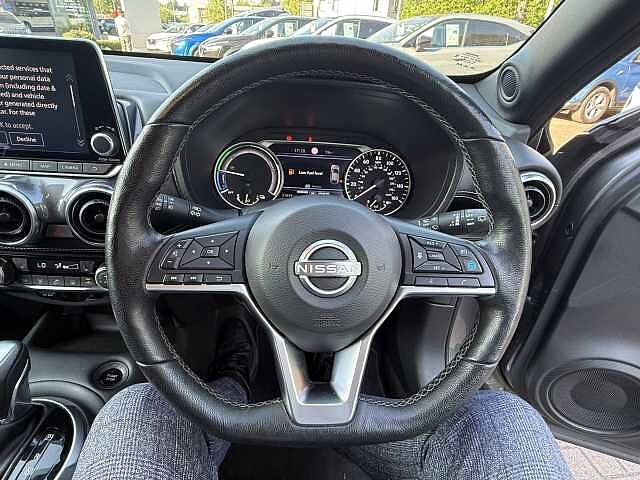 Nissan Juke 1.6 Hybrid Tekna 5dr Auto