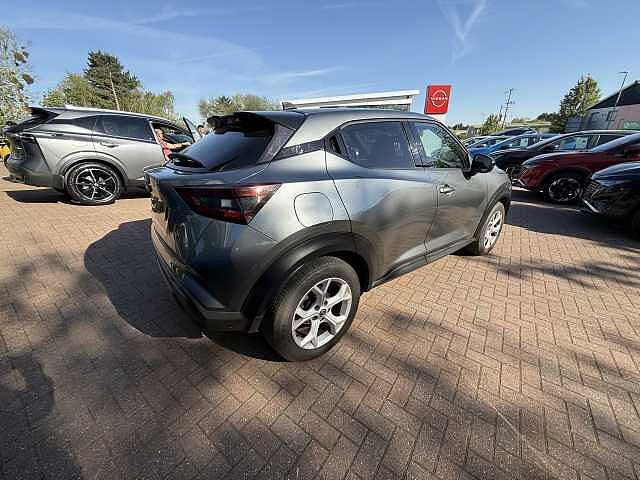 Nissan Juke 1.0 DiG-T N-Connecta 5dr