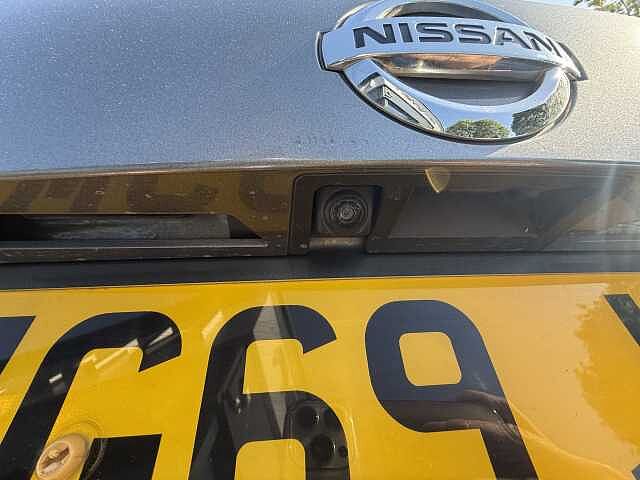 Nissan Juke 1.0 DiG-T N-Connecta 5dr