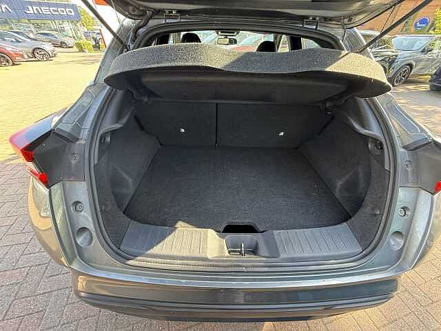 Nissan Juke 1.0 DiG-T N-Connecta 5dr