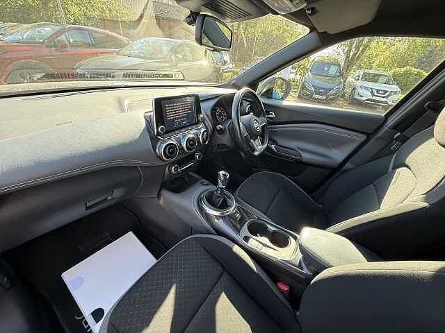 Nissan Juke 1.0 DiG-T N-Connecta 5dr