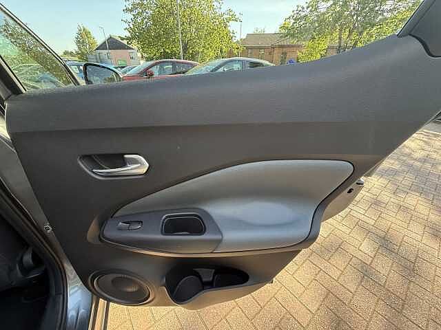 Nissan Juke 1.0 DiG-T N-Connecta 5dr