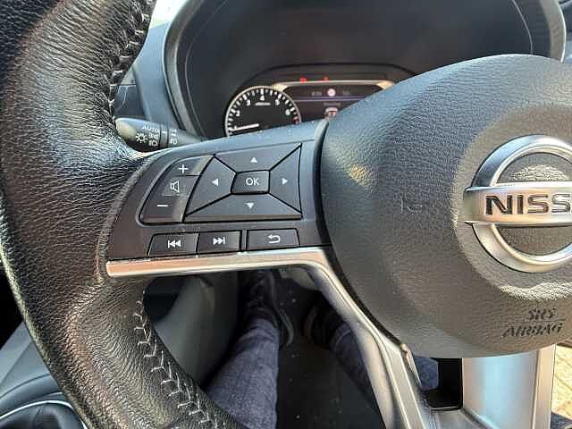 Nissan Juke 1.0 DiG-T N-Connecta 5dr