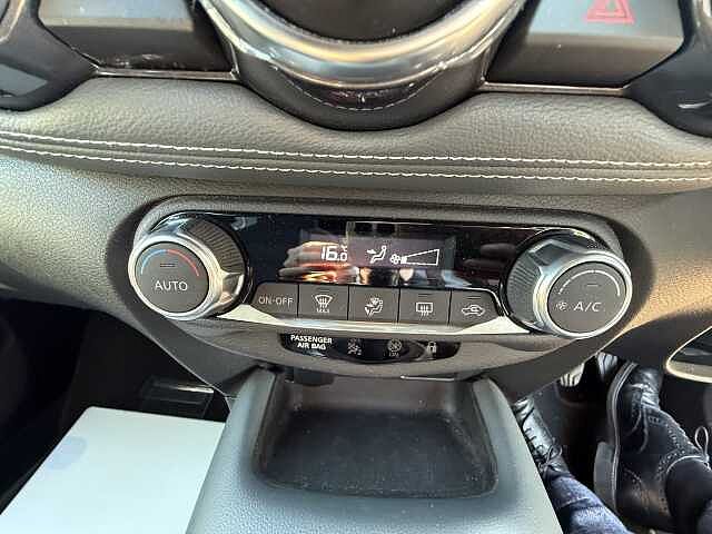 Nissan Juke 1.0 DiG-T N-Connecta 5dr